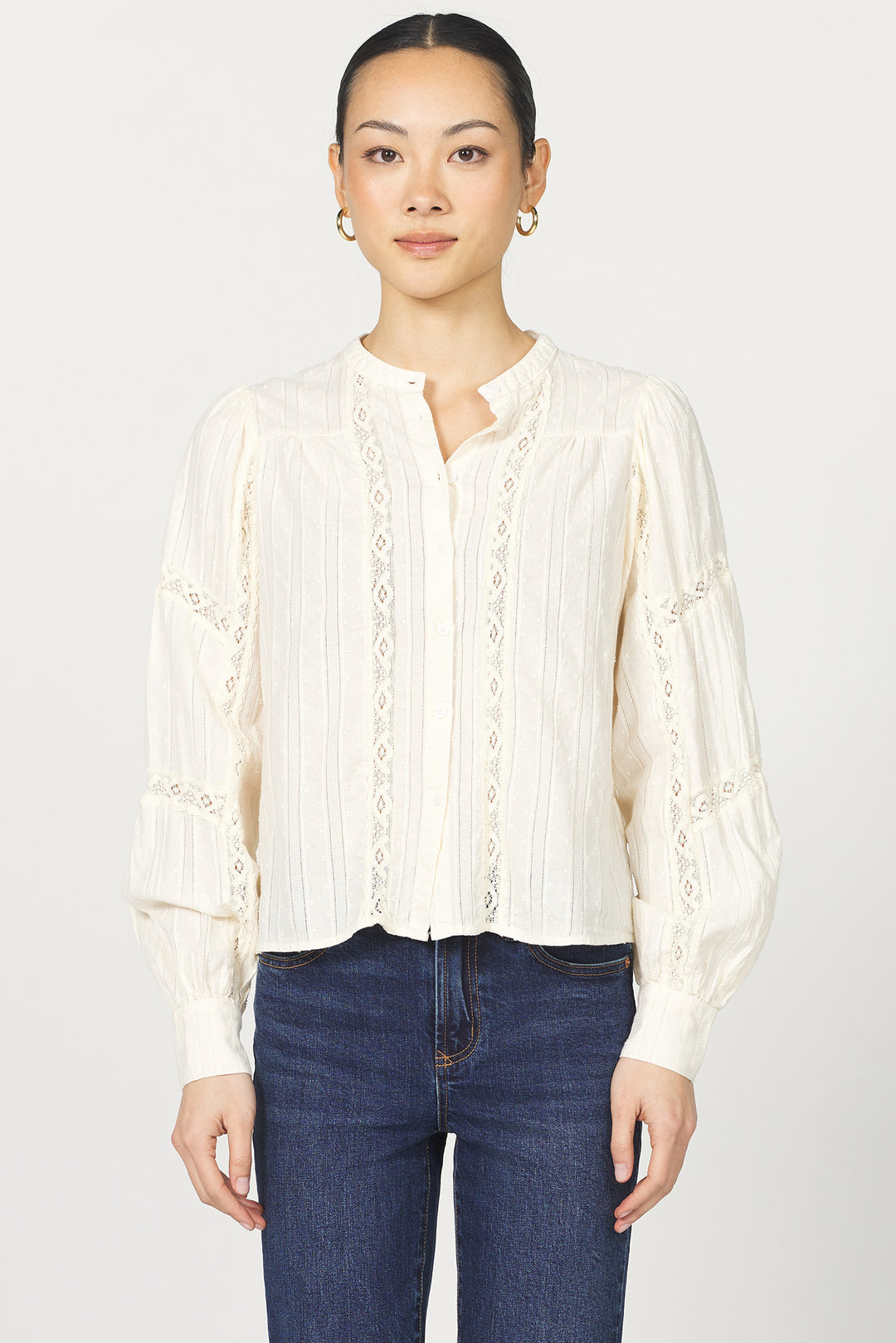 Alberta Long Sleeve Ruffle Blouse- Whitecap Gray - M