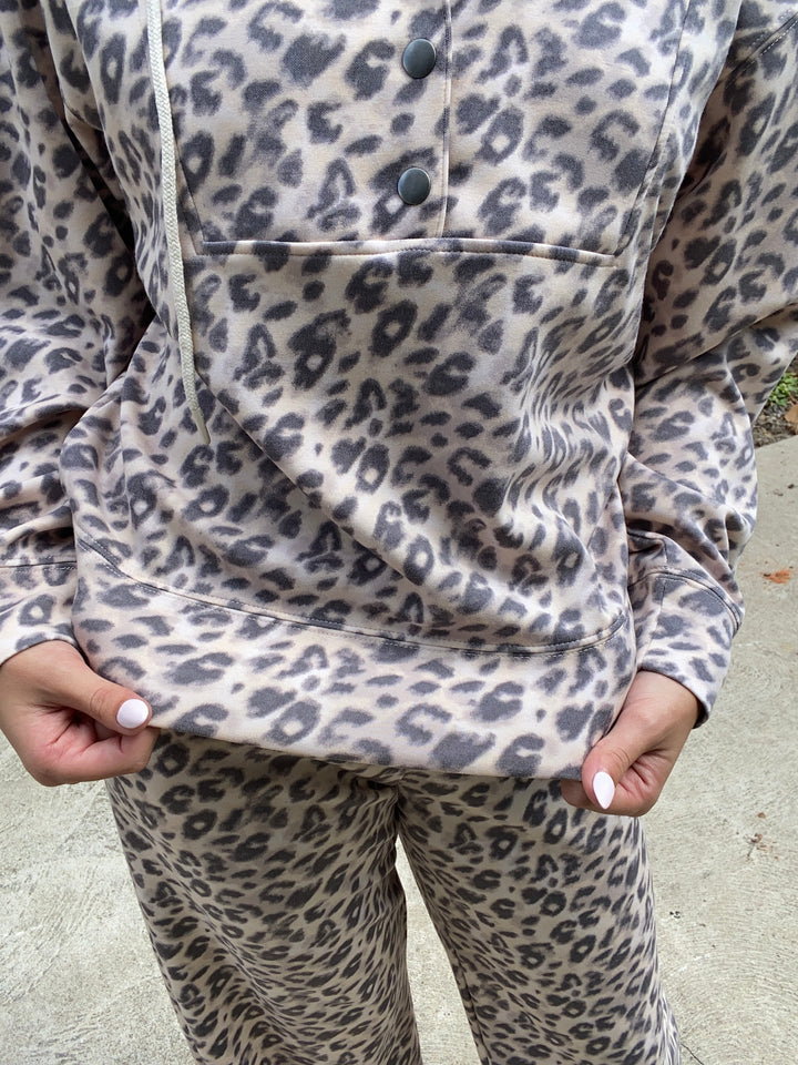 Cloud Snap Hoodie- Leopard