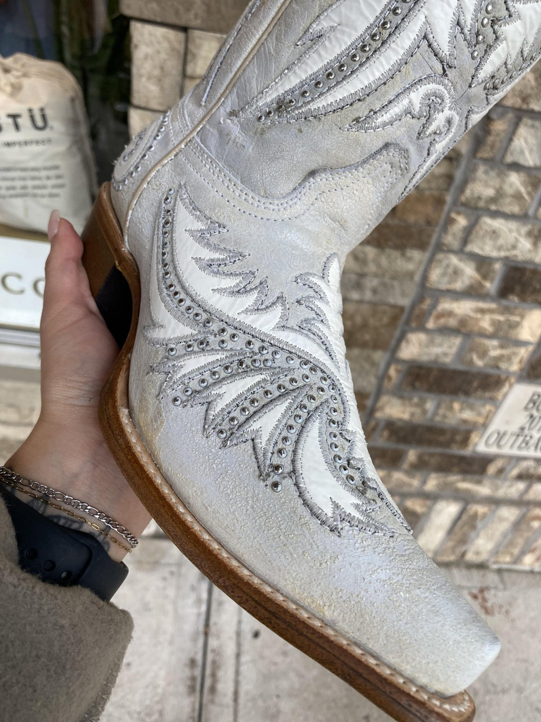 Ld Sand Beige Overlay & Emb & Studs - 7