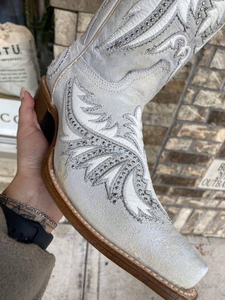 Ld Sand Beige Overlay & Emb & Studs