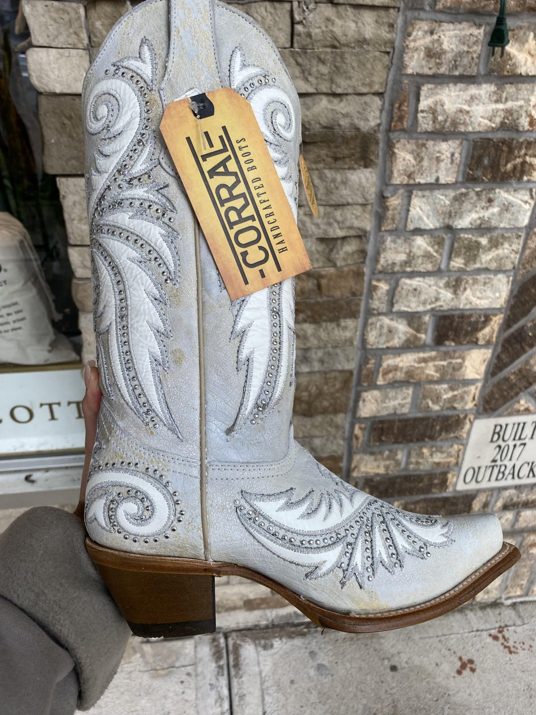 Ld Sand Beige Overlay & Emb & Studs - 8.5