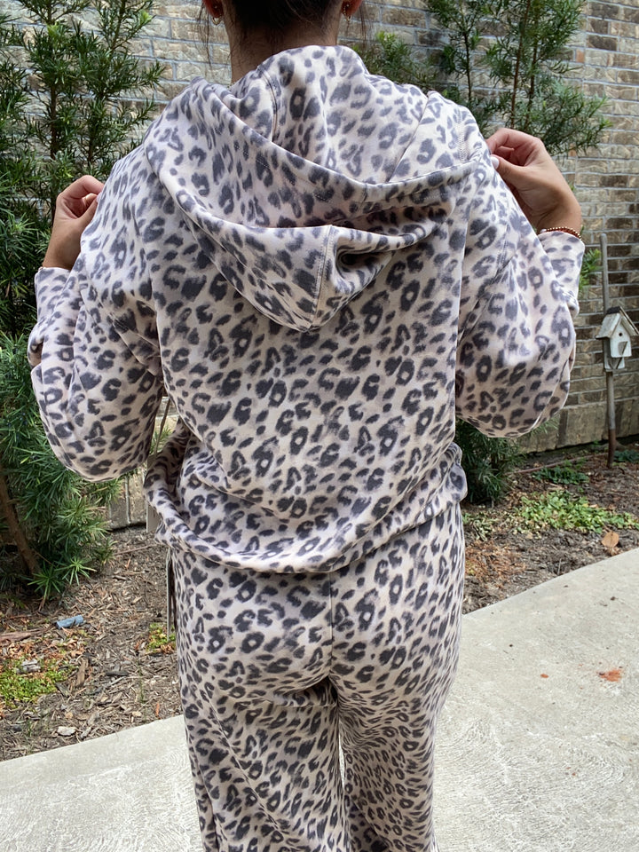 Cloud Snap Hoodie- Leopard