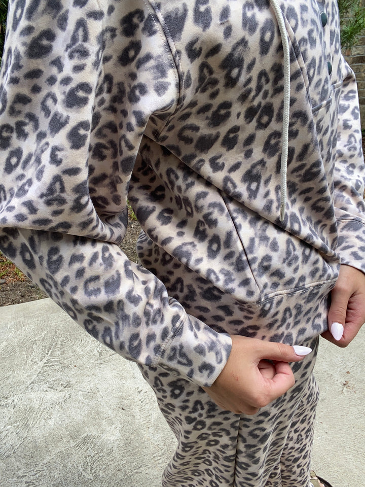 Cloud Snap Hoodie- Leopard