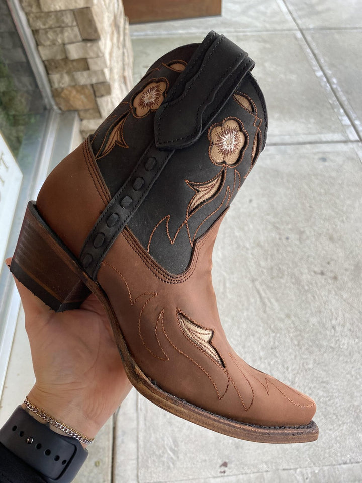 Ld Camel-Dark Blue Embroidery & Zipper & Inlay Ankle Boot - 9