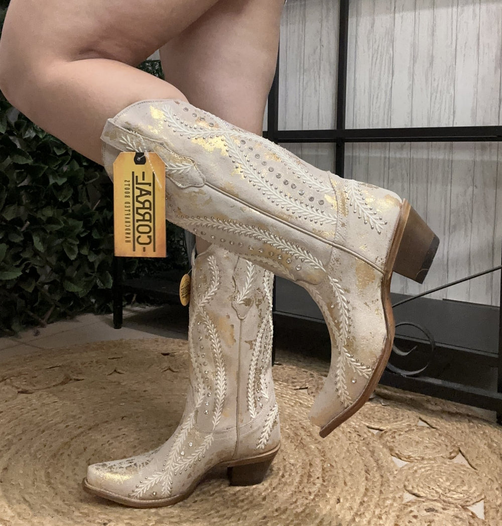 Ld Wht-Golden Touches Emb & Crys & Stud Boot