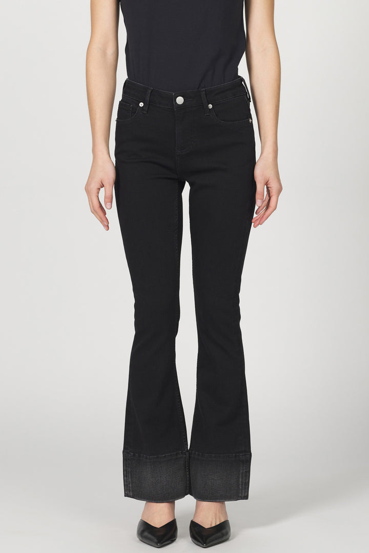 Jaxtyn Mid Rise Bootcut Jean - Shade - 25