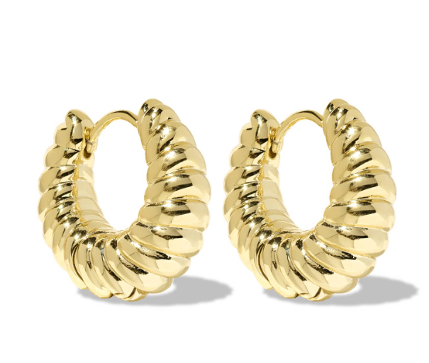 Sandy Huggie Earrings Gold