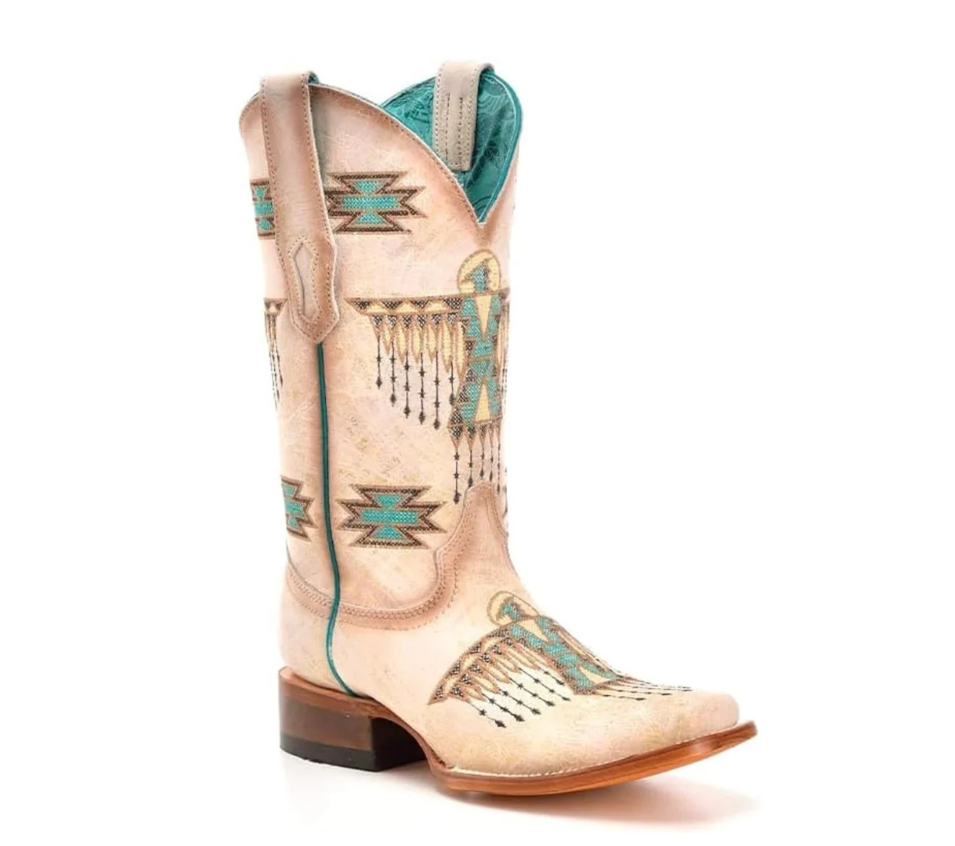 Ld White-Turquoise Embroidery Sq. Toe