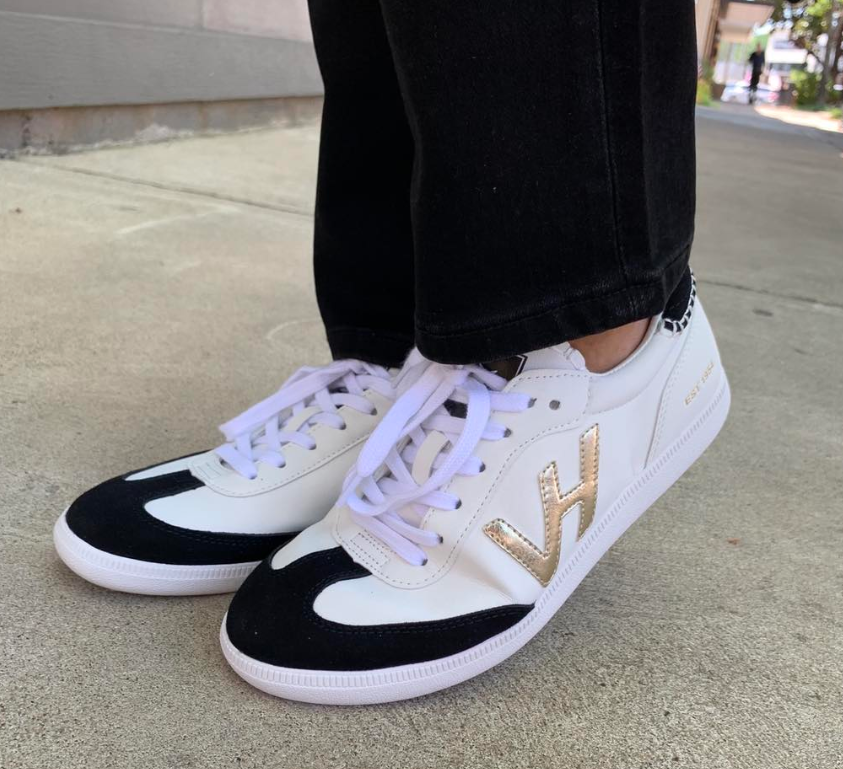 Crisp 7 Sneaker - Blk/Gold - 7