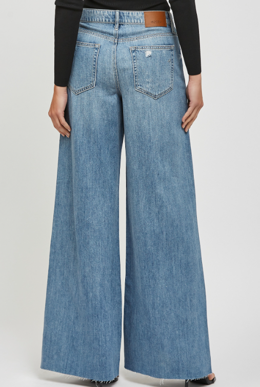 Nori Med High Rise Oversized Wide Leg