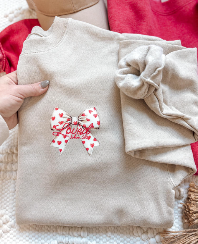 John 3:16 Pocket Bow Sweatshirt- Sand - Xl
