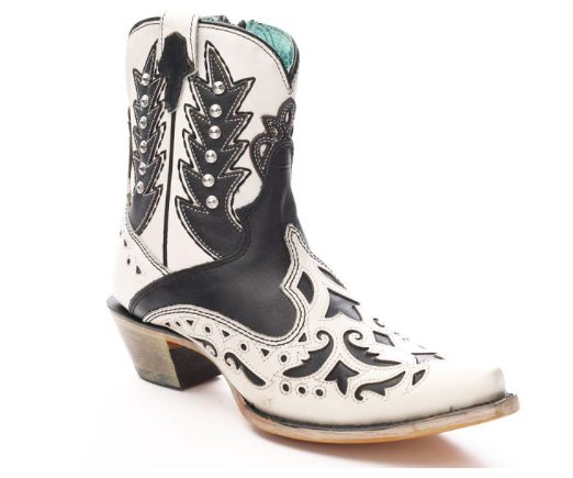 Ld White/Blk Emb Wing Tip Ankle Boot - 7