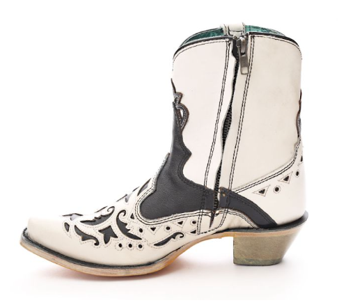 Ld White/Blk Emb Wing Tip Ankle Boot - 7
