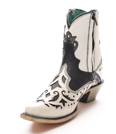 Ld White/Blk Emb Wing Tip Ankle Boot - 7