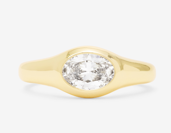 She's A Boss Signet Ring- GOLD - 6
