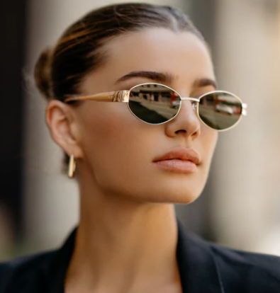 Verona Gold / Black Lens