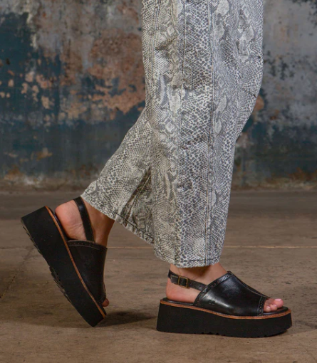 Library Platform Sandal - Black