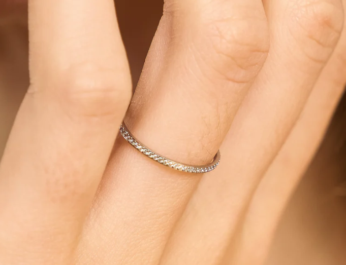 Dainty Diamond Band - Silver - 6