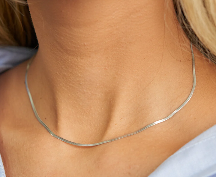 Dainty Herringbone Necklace Silver