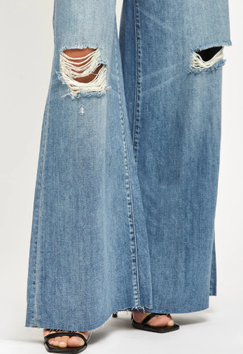 Nori Med High Rise Oversized Wide Leg