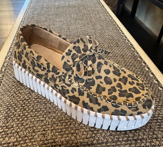 Tulip Platform Slip On W/ Laces Sneaker - Leopard