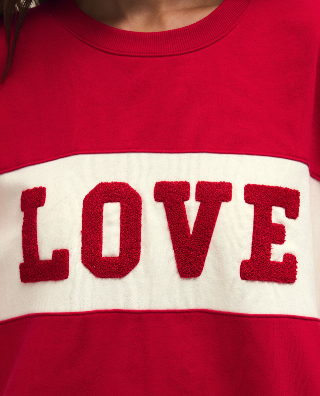 Oversized Love Sweatshirt- Kiss Me Red - Xs