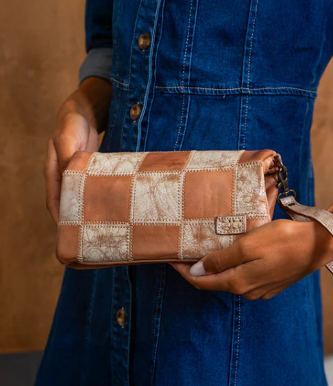 Cadence PW Crossbody- Tan Rustic Nectar Lux