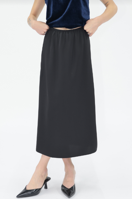 Liya Satin Midi Skirt- Black - M