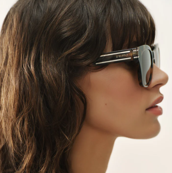 Front Row Brown Tortoise - Brown