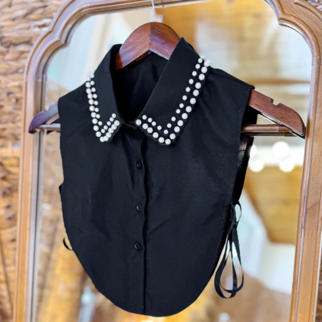 Final Touch Faux Collar