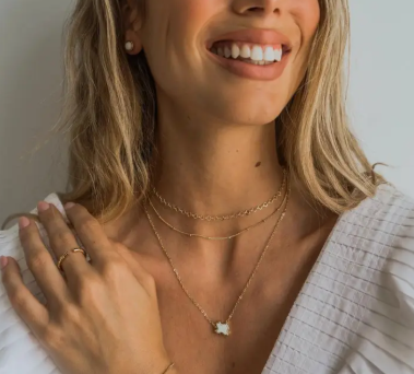 18K Gold Opal Tx Necklace