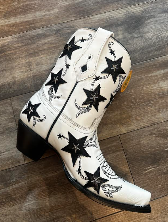 LD White Embroidery & Stars Overlay & Studs Ankle Boot
