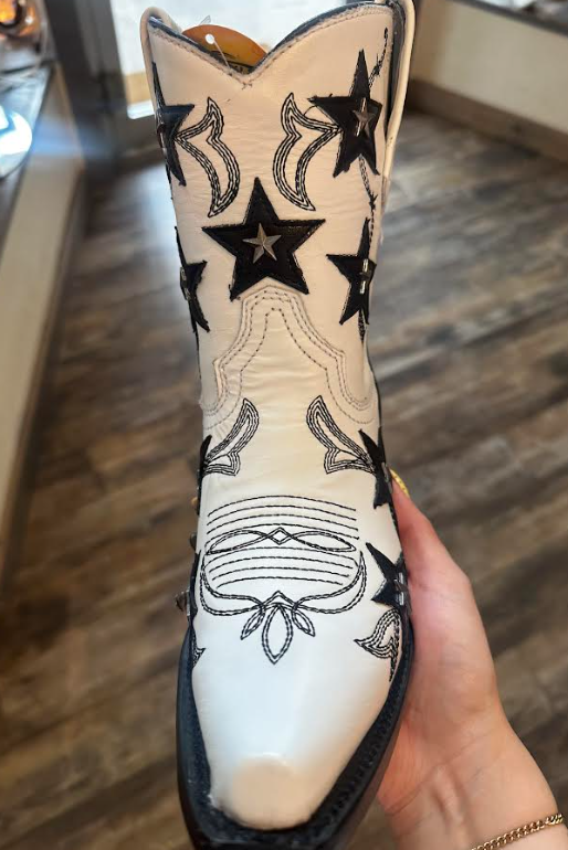 LD White Embroidery & Stars Overlay & Studs Ankle Boot