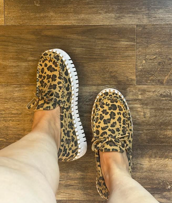 Tulip Platform Slip On W/ Laces Sneaker - Leopard - 36