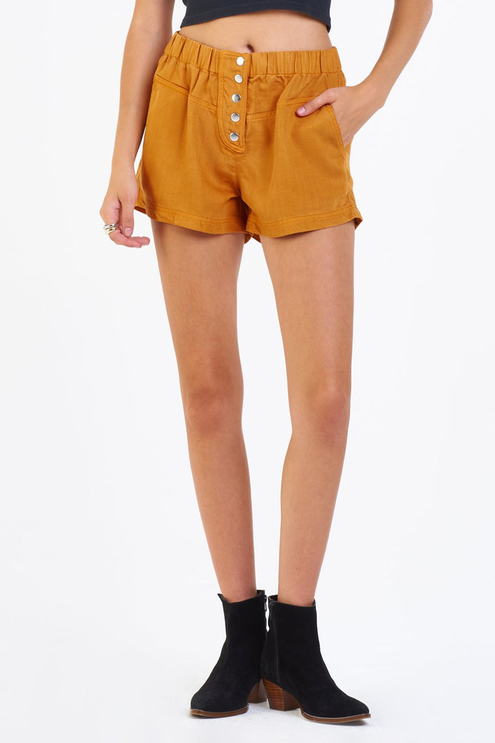 Maddie Tencel Short - Amber Glow
