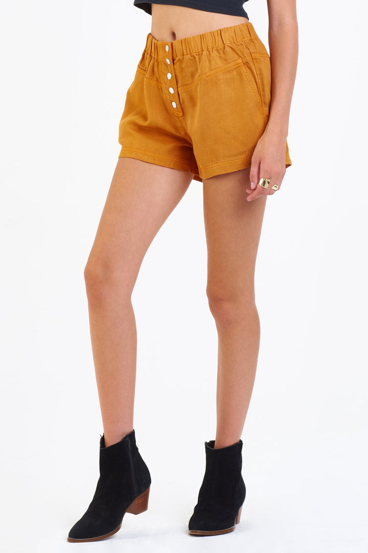 Maddie Tencel Short - Amber Glow