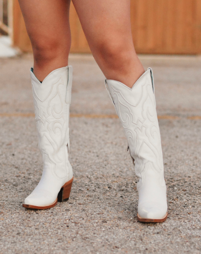 LD PURE WHITE TALL SNIP TOE - 8